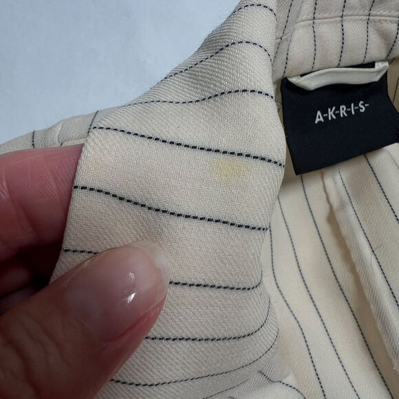 Akris Wool Blend Pinstripe 2-Button Blazer Ivory Cream Black Classic Size 10 - Picture 16 of 16